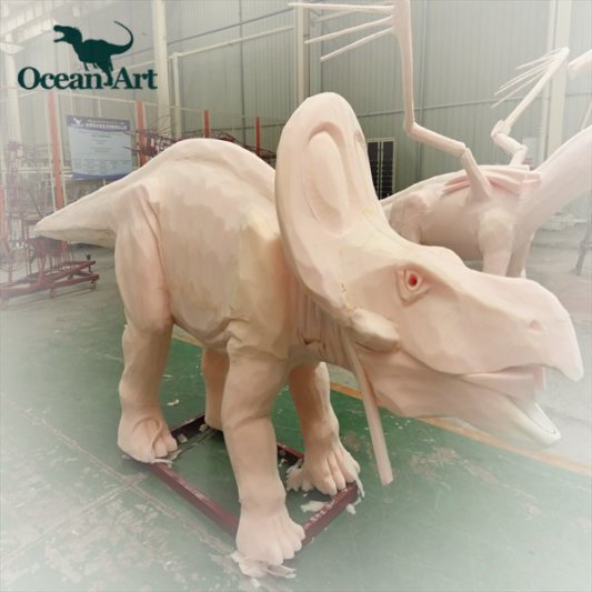 仿真恐龍制作現(xiàn)場(chǎng)-圓角龍制作過(guò)程