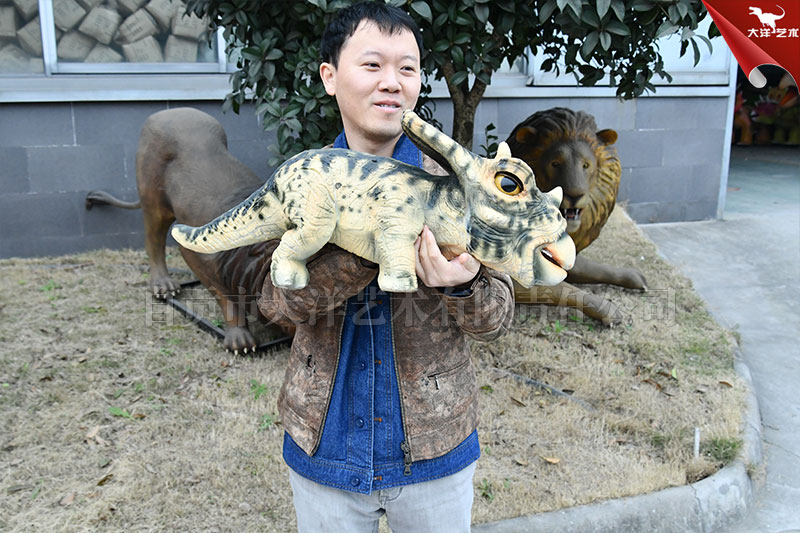 恐龍手偶，仿真手偶恐龍