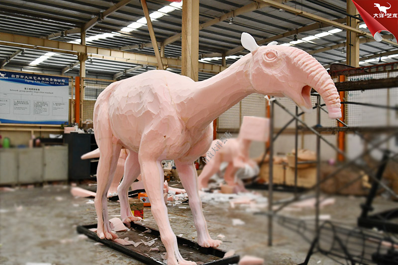 長(zhǎng)頸駝遠(yuǎn)古仿真動(dòng)物模型制作